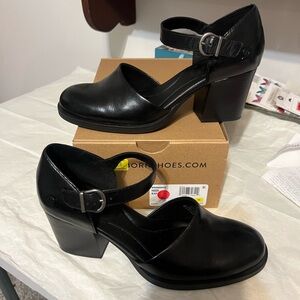 NWT Born Black Leather Women's Heels